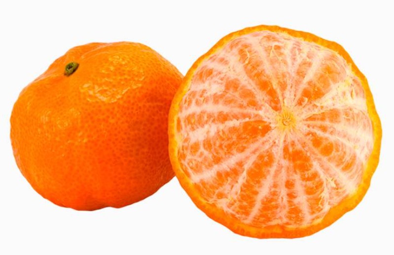 Brochetas de verduras con codornices a la plancha acompañado de mandarina